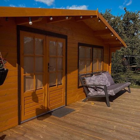 Starp Debesim Un Zemi Guest House Krāslava Eksteriør bilde