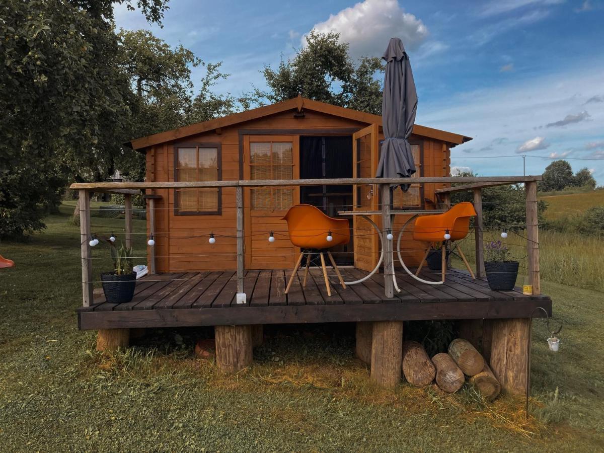 Starp Debesim Un Zemi Guest House Krāslava Eksteriør bilde