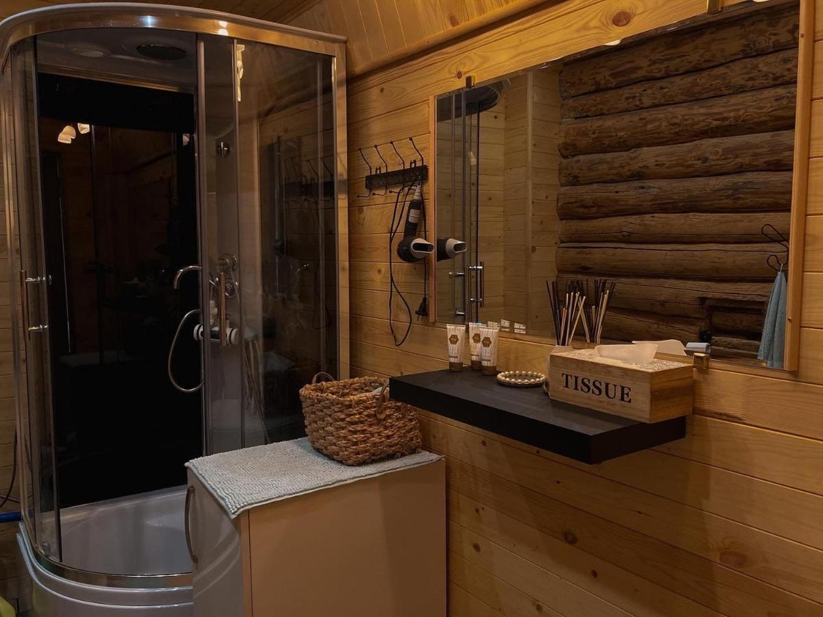 Starp Debesim Un Zemi Guest House Krāslava Eksteriør bilde