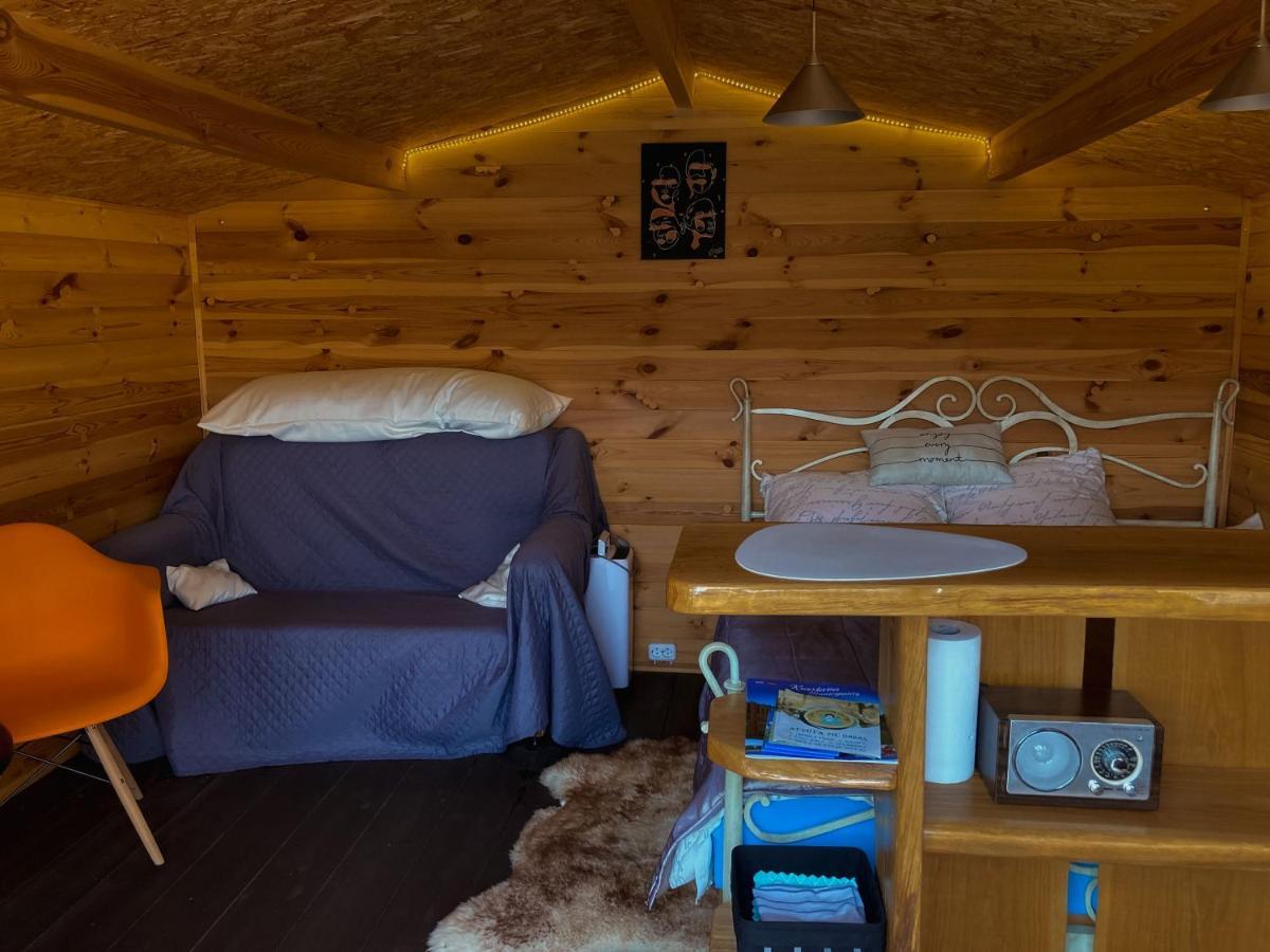 Starp Debesim Un Zemi Guest House Krāslava Eksteriør bilde