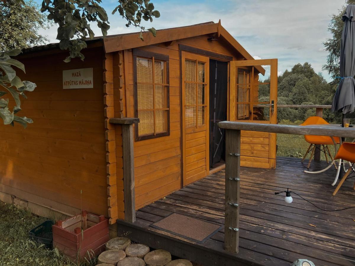 Starp Debesim Un Zemi Guest House Krāslava Eksteriør bilde